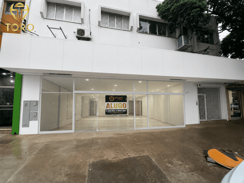 Salão comercial na Avenida Brasil para alugar com 300 m², em Maringá Paraná.